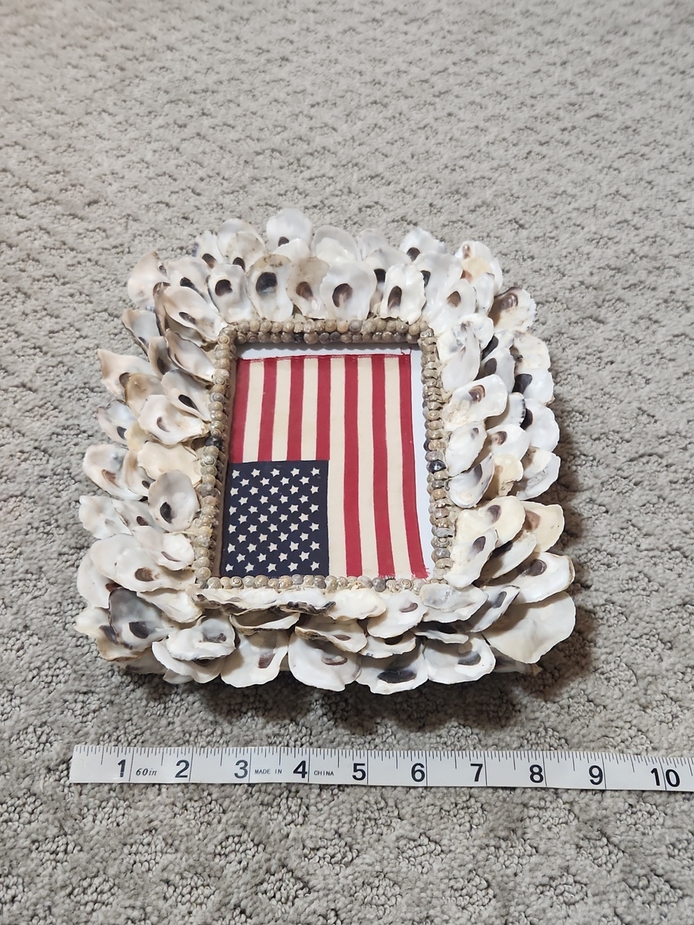 MudPie 4x6 Oyster Shell Frame with American Flag Pattern - White, Red, Blue - Picture 9 of 10